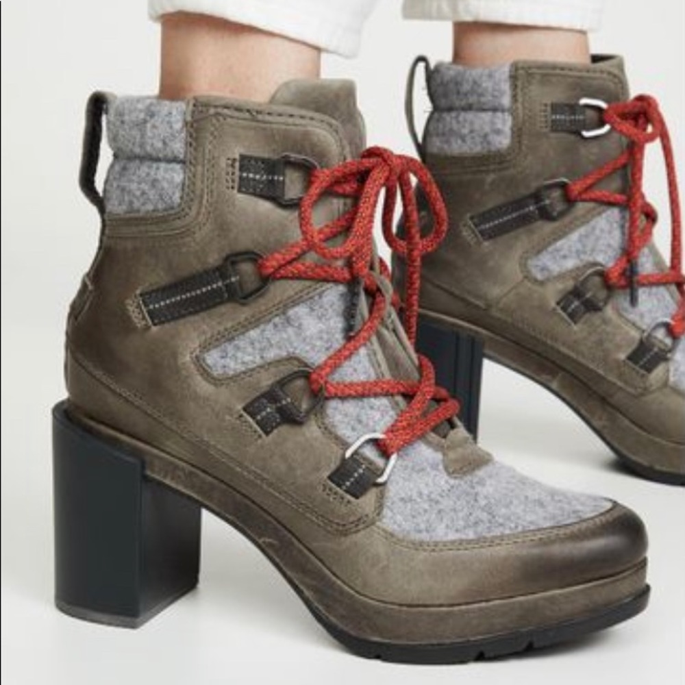 New Sorel Women's Blake Waterproof Lace-Up Booties